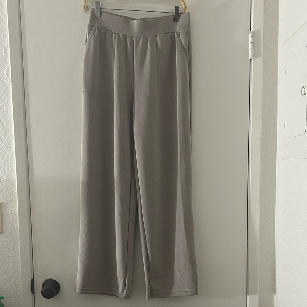🆕 Mondetta Gray Soft Stretch GRS Certified Recycled Poly Wide Leg Pants. NWOT